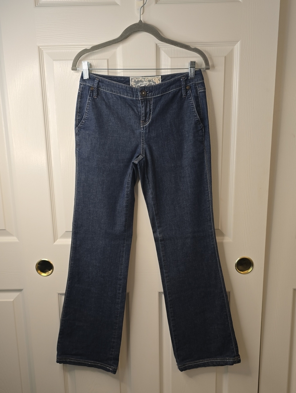 WHBM Blanc Women’s Dark Wash Flare Leg  Jeans Size 0